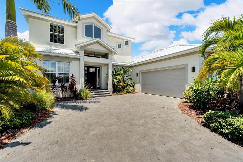 717 Pinckney Drive - Photo 1