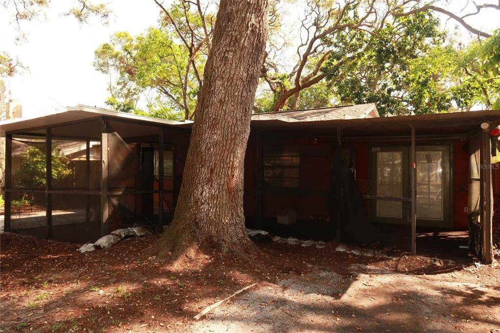 709 1ST Avenue - Photo 1