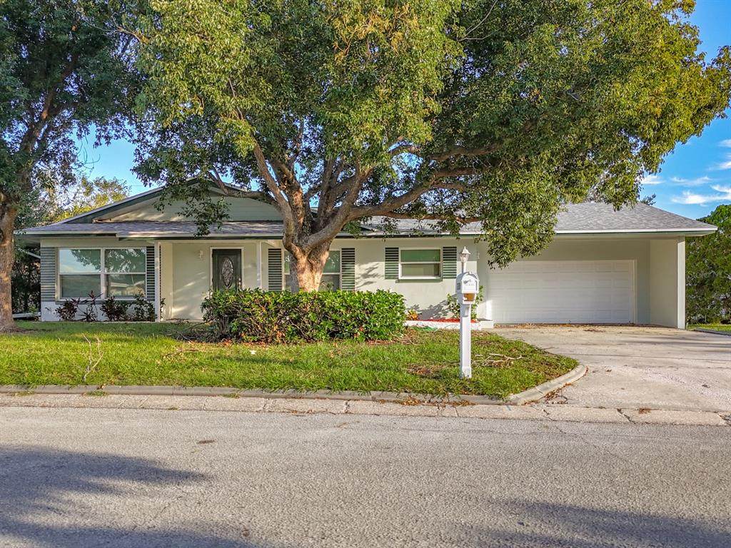 1830 Pine Street - Photo 1