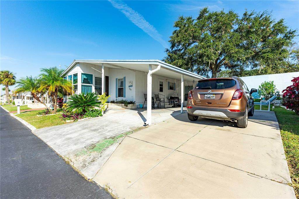 37827 Mission Hills Avenue - Photo 1