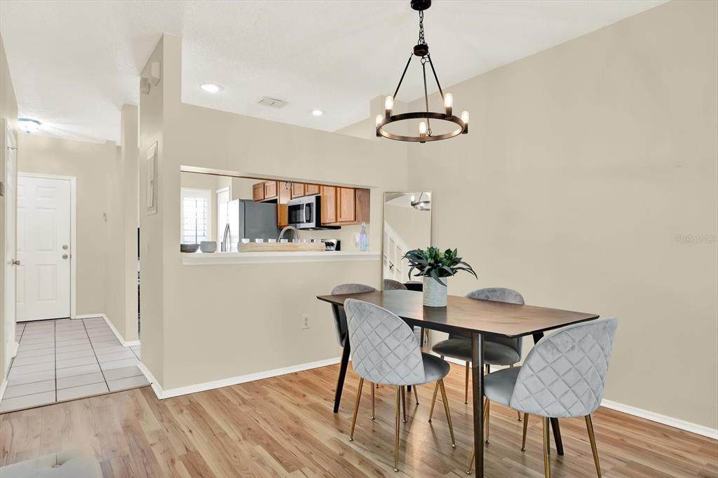 https://bt-photos.global.ssl.fastly.net/mfr/orig_boomver_2_TB8347456-2.jpg