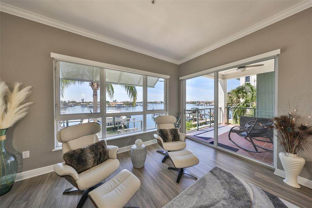 1038 Bellasol Way - Photo 1