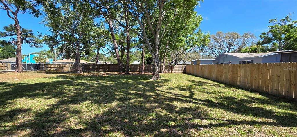 13296 98TH Avenue - Photo 1