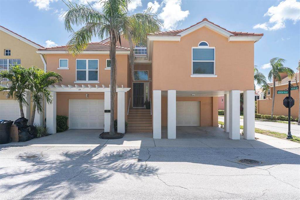 19 Crescent Place - Photo 1