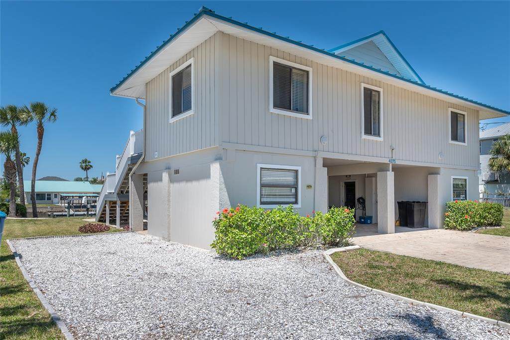 4275 Bellaire Drive - Photo 1