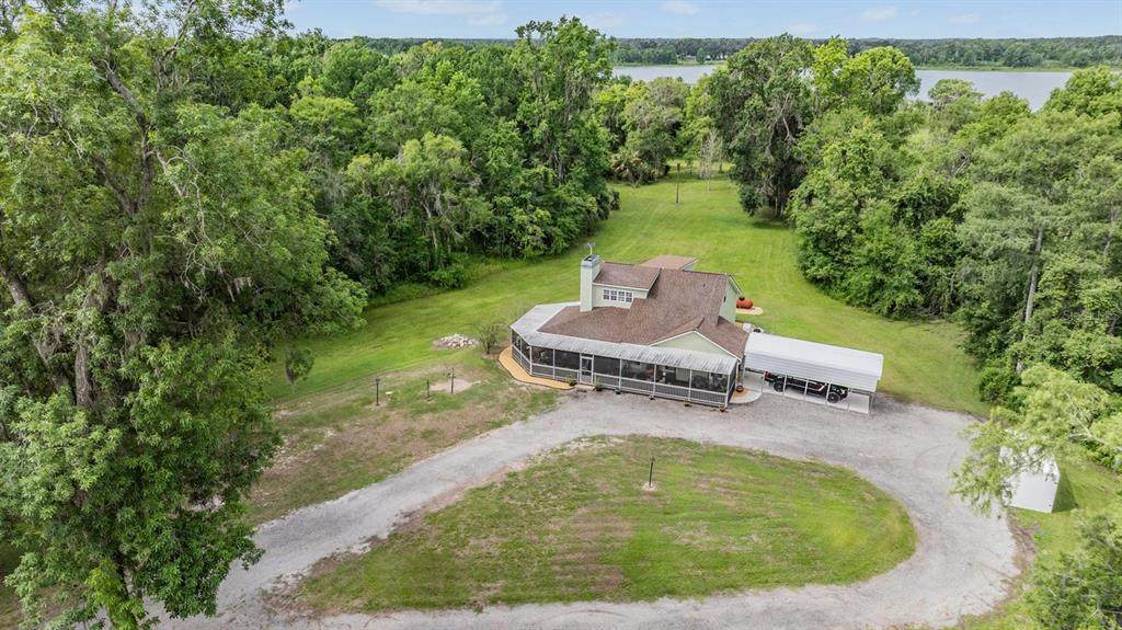 1611 County Road 753S - Photo 1