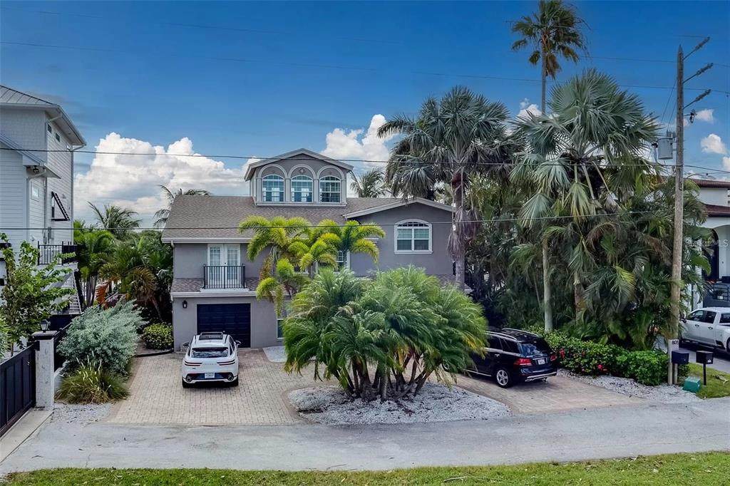 803 Harbor Drive - Photo 1