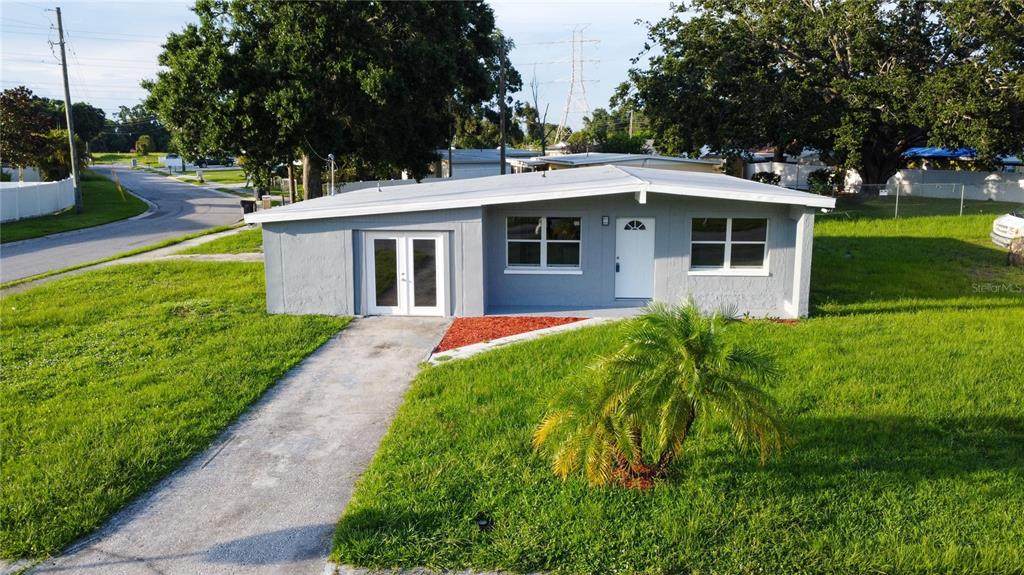 8502 Grapefruit Avenue - Photo 1