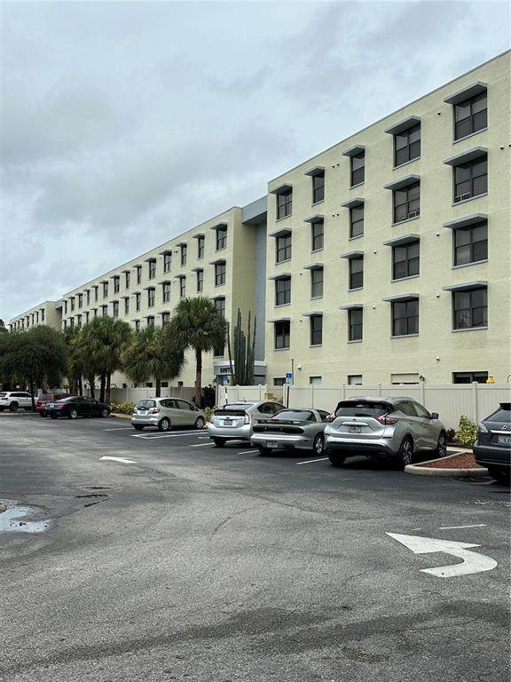 701 Madison Avenue - Photo 1
