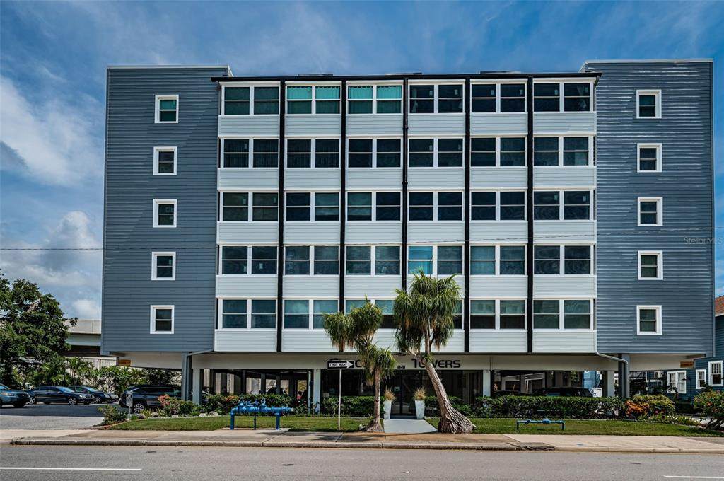 841 4TH Avenue - Photo 1