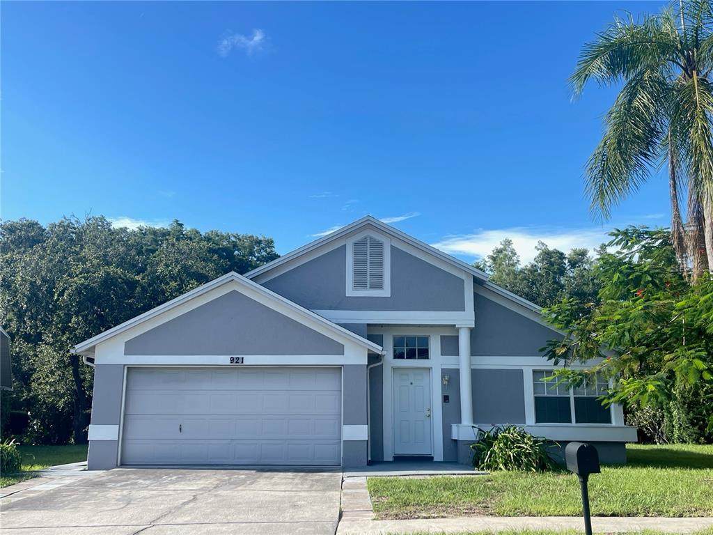 921 Linn Harbor Court - Photo 1