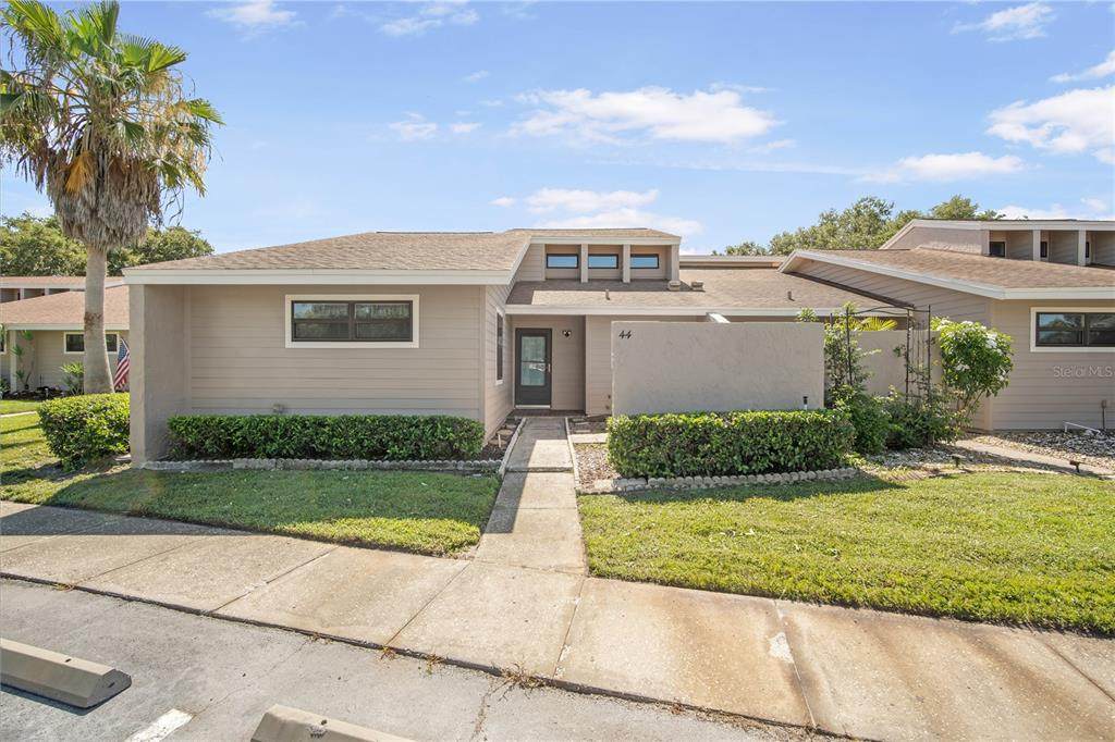 5225 Imperial Lakes Boulevard - Photo 1