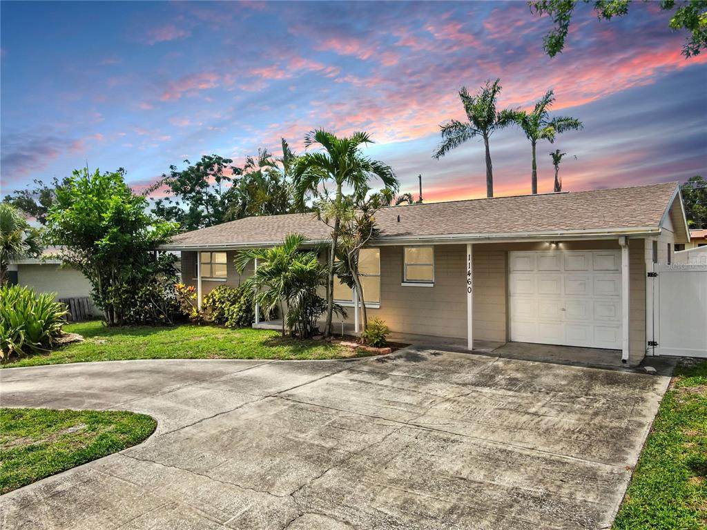 11460 Park Boulevard - Photo 1