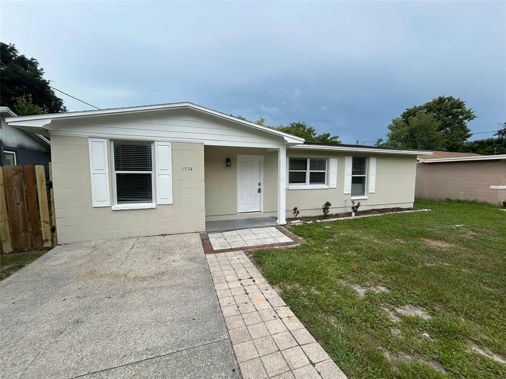 1514 Crest Avenue - Photo 1