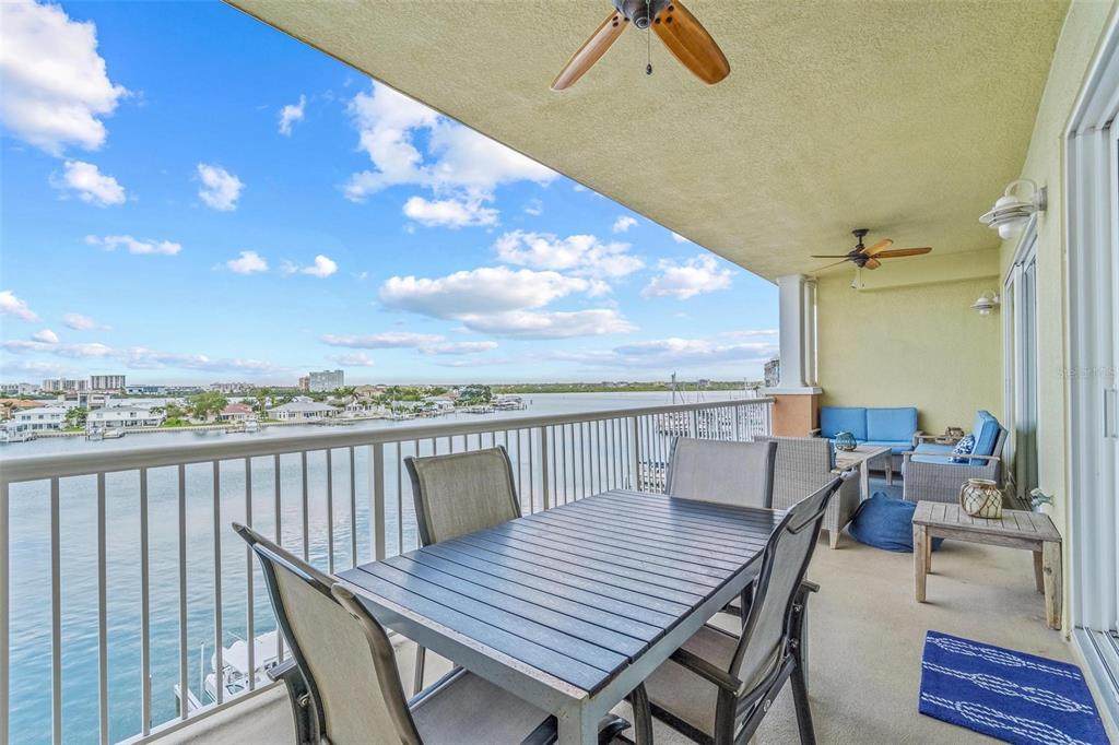 706 Bayway Boulevard - Photo 1