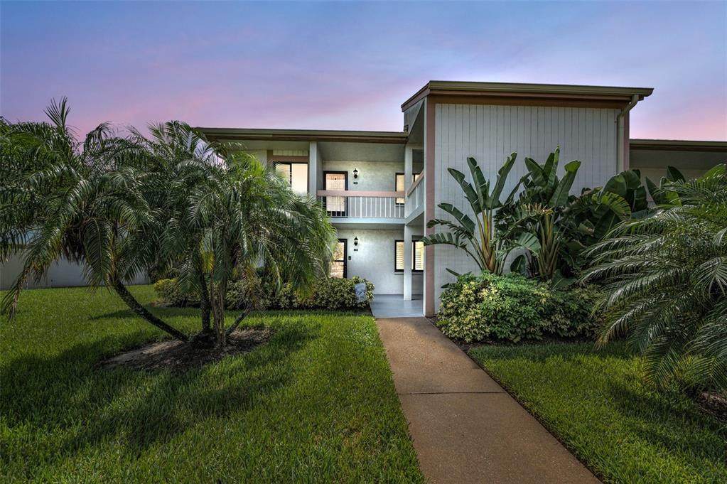 180 Lakeview Way - Photo 1