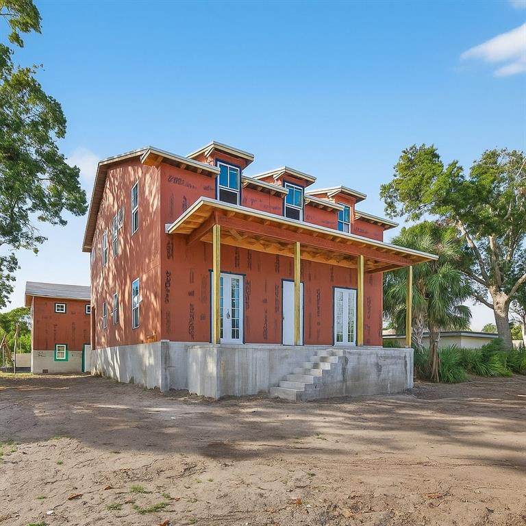 808 39TH Avenue - Photo 1