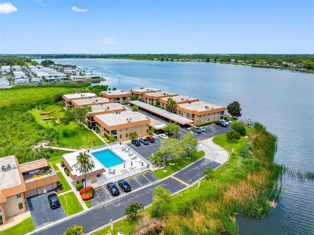 10182 Seminole Island Dr - Photo 1