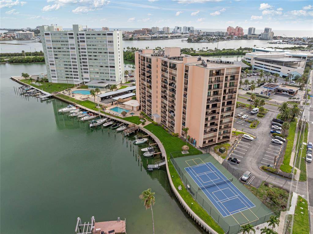 51 Island Way - Photo 1