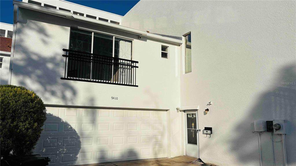 9410 Citrus Glen Place - Photo 1