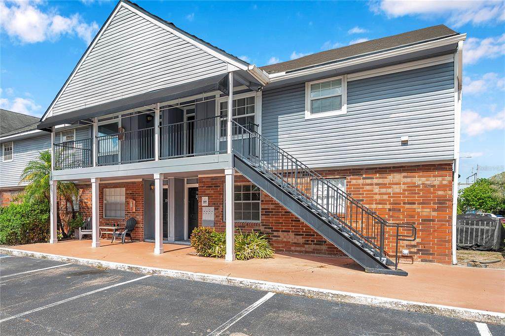 200 Country Club Drive - Photo 1