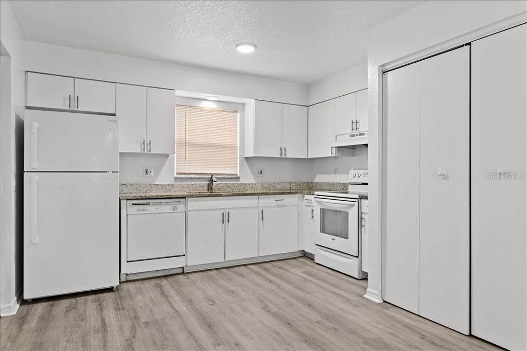 3417 Temple Street - Photo 1