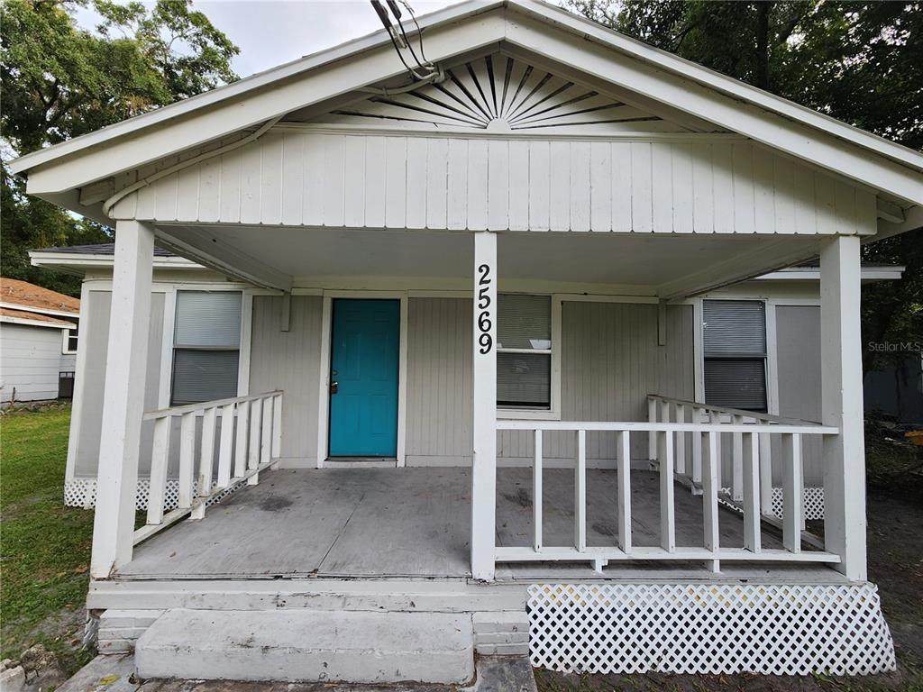 2569 Broadway Avenue - Photo 1