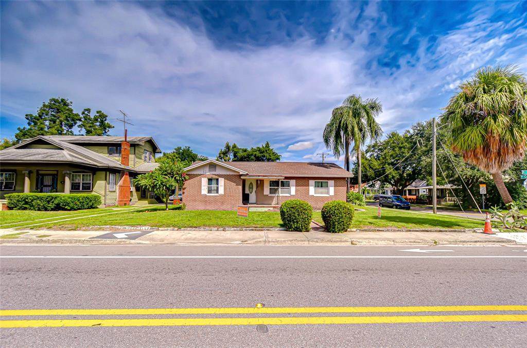 408 Palm Avenue - Photo 1