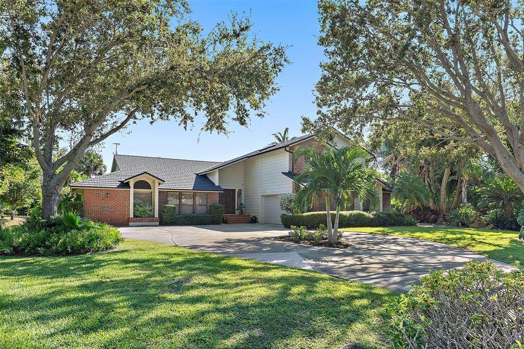 2371 Landings Circle - Photo 1