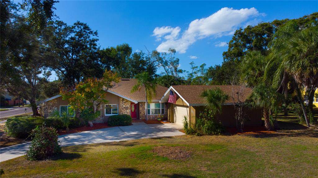 547 Oleander Way - Photo 1