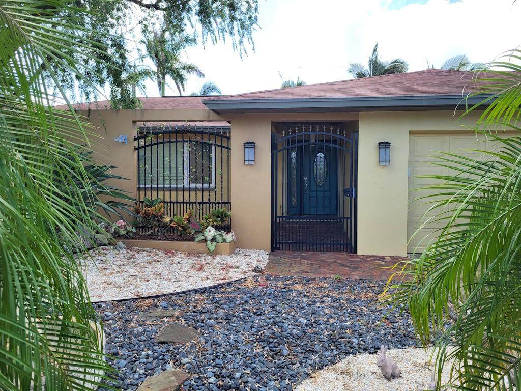 11174 90TH Terrace - Photo 1