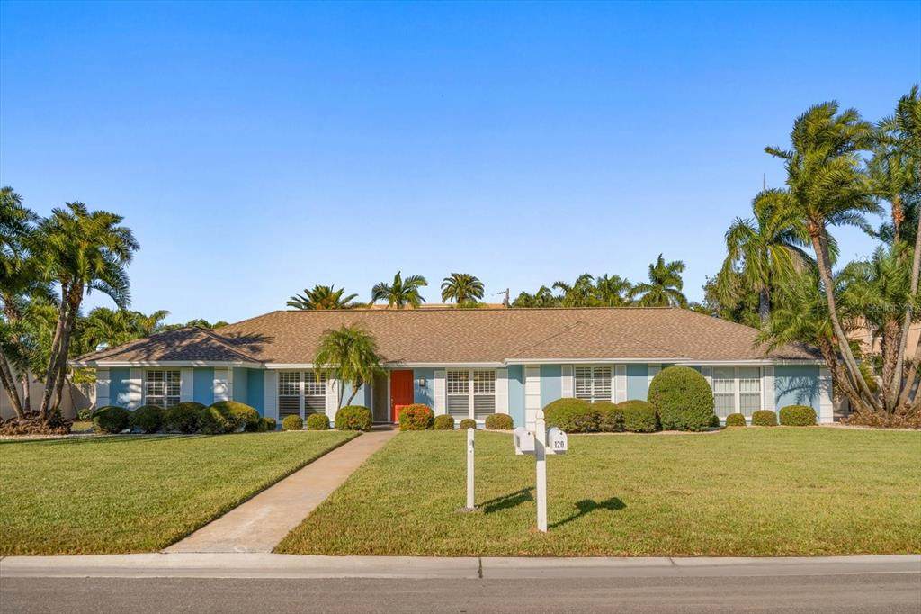 119 13TH Street - Photo 1