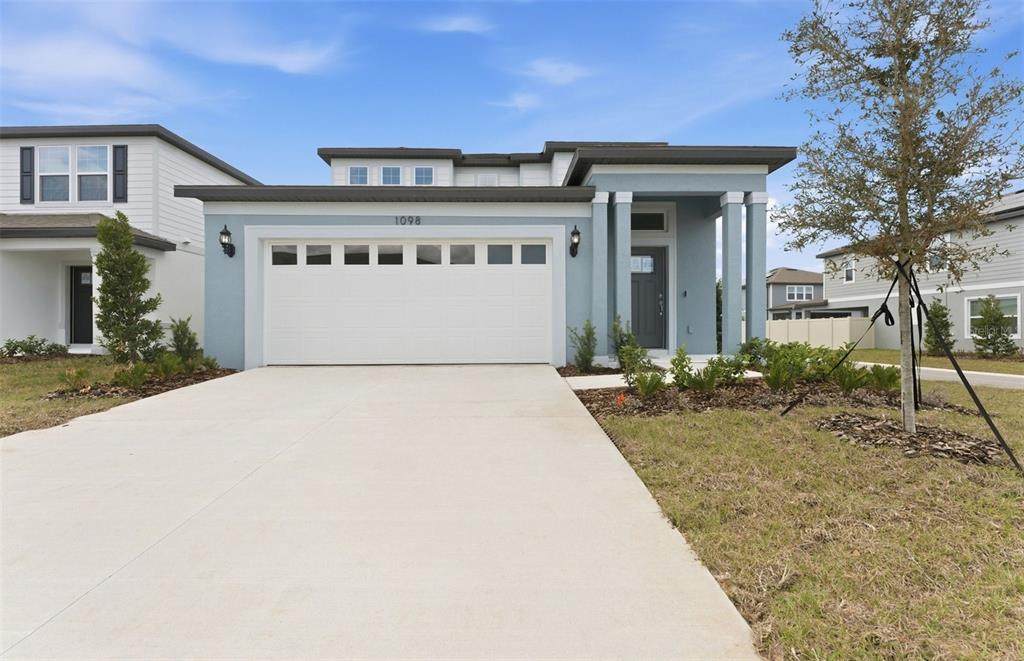 1098 Silverlake Boulevard - Photo 1