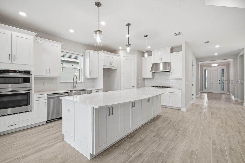 https://bt-photos.global.ssl.fastly.net/mfr/orig_boomver_2_TB8451200-2.jpg