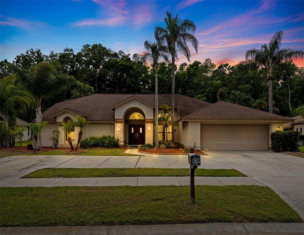 450 Waterford Circle - Photo 1