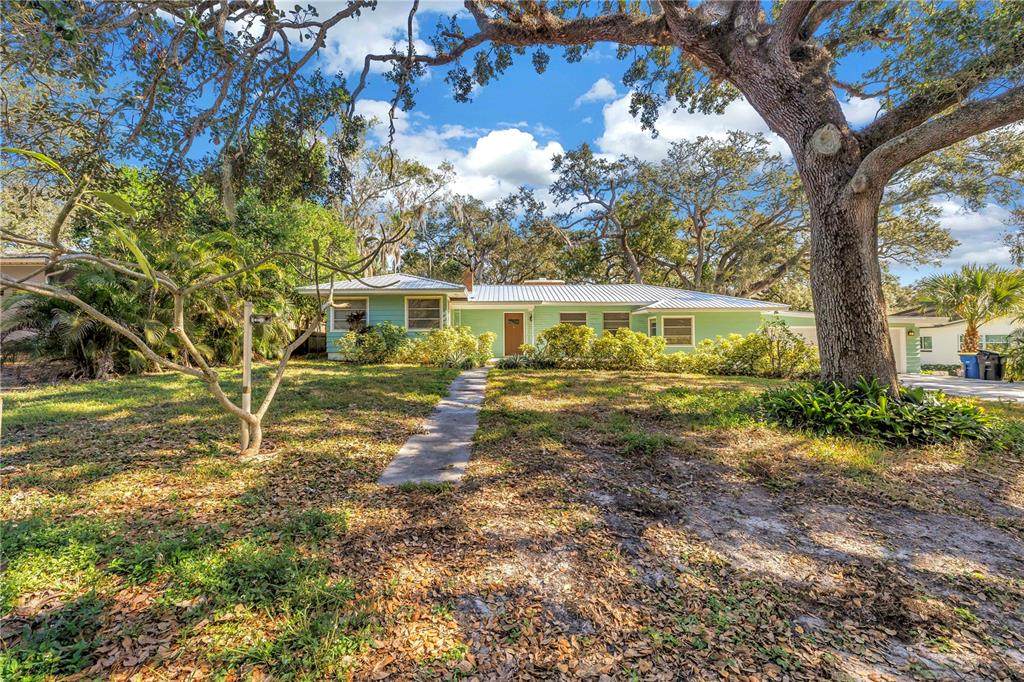 1019 Woodcrest Avenue - Photo 1