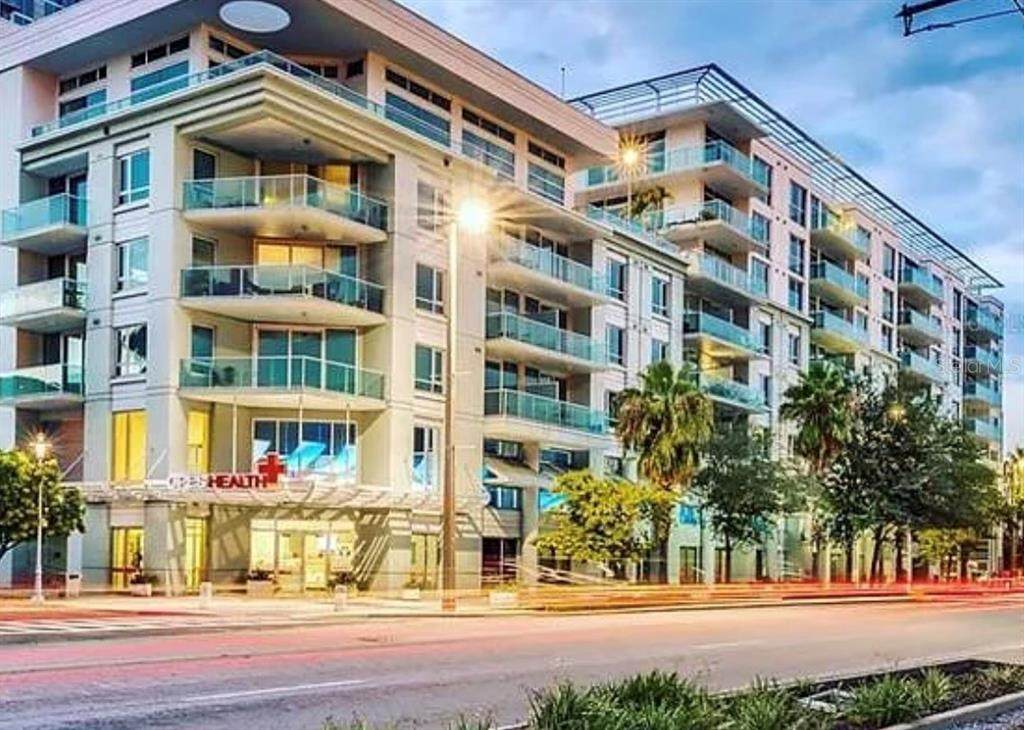 912 Channelside Drive - Photo 1