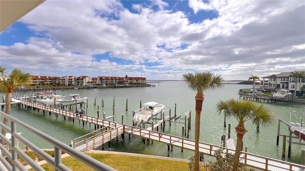 363 Pinellas Bayway - Photo 1