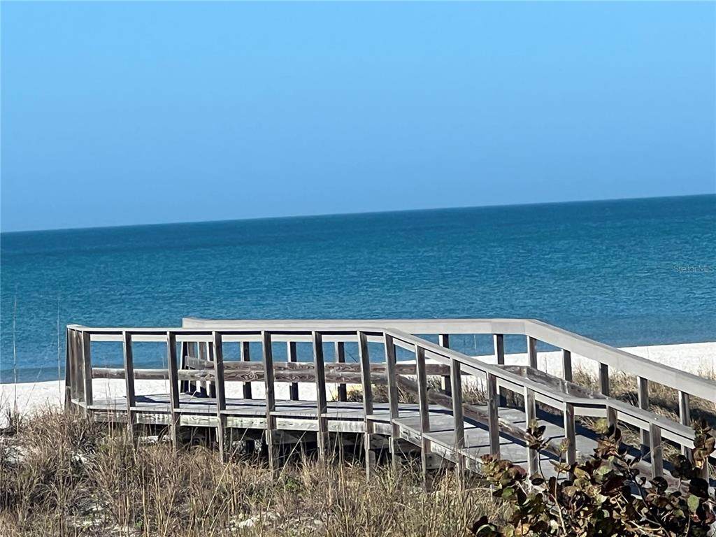 200 120TH Avenue - Photo 1