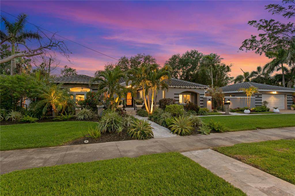 720 Brightwaters Boulevard - Photo 1