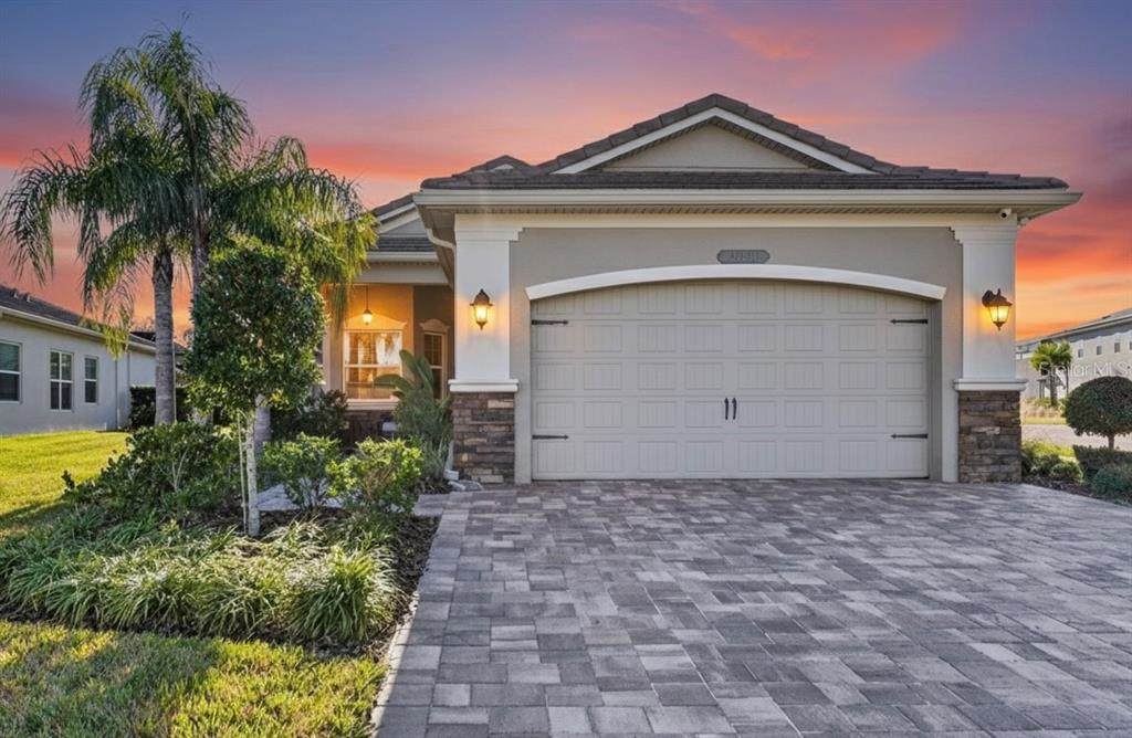 30724 Lindentree Drive - Photo 1