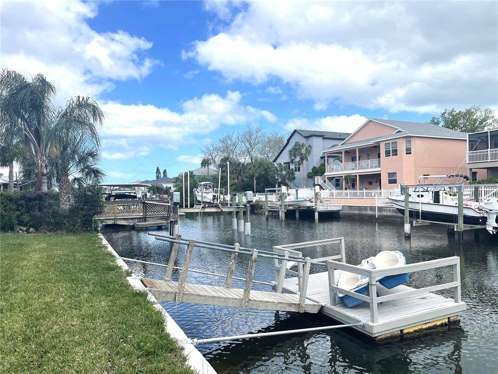 7601 Hatteras Drive - Photo 1
