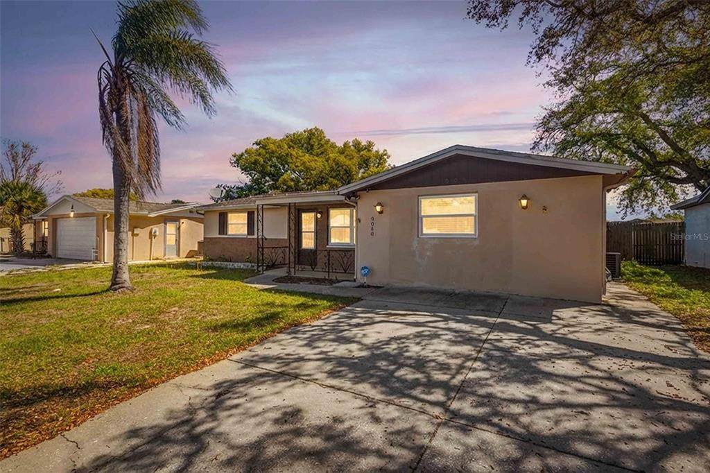 9040 Lunar Lane - Photo 1