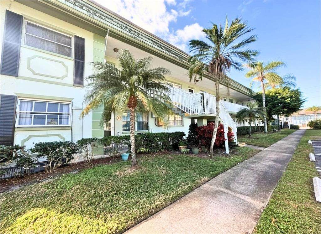 1433 Belcher Road - Photo 1