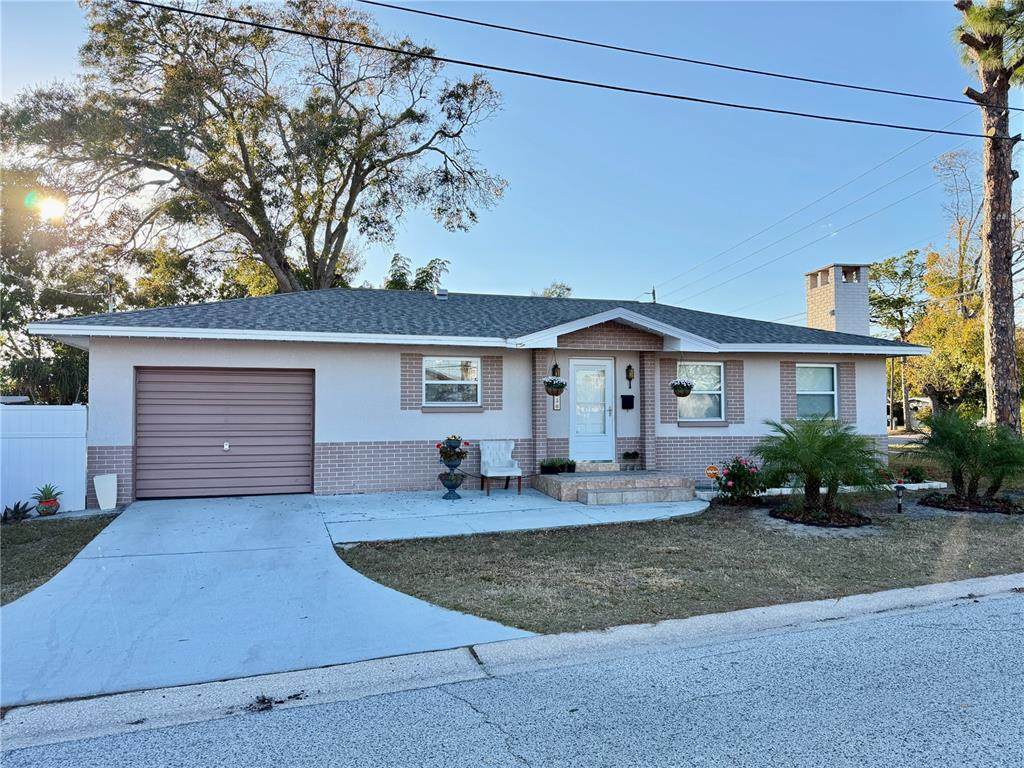 250 Jefferson Circle - Photo 1