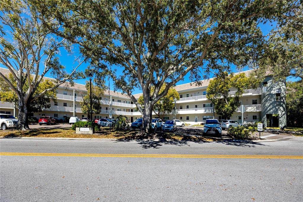 2440 World Parkway Boulevard - Photo 1