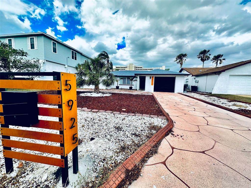 5925 Beverly Drive - Photo 1