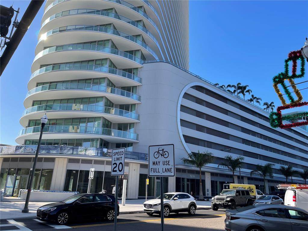 400 Central Ave - Photo 1