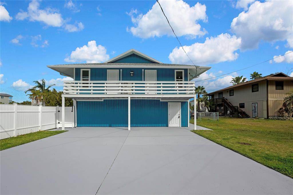 6703 Seaview Boulevard - Photo 1