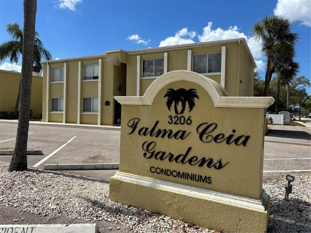 3206 Azeele Street - Photo 1